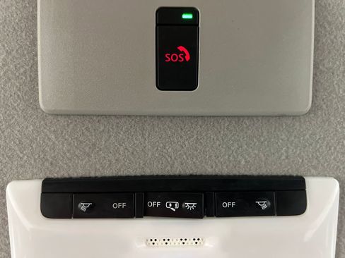 Used 2024 Nissan Kicks SR FWD image 56