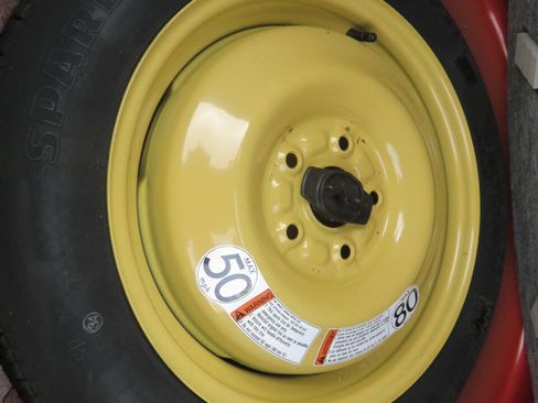 Used 2008 Suzuki SX4 AWD Hatchback w/ Touring Pkg image 23