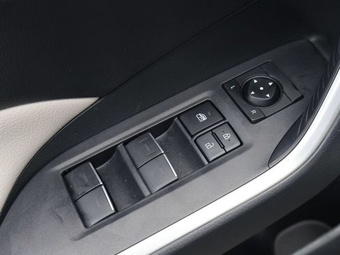 Certified 2023 Toyota RAV4 XLE AWD/4WD image 13