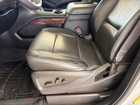 Used 2017 GMC Yukon SLT RWD image 13
