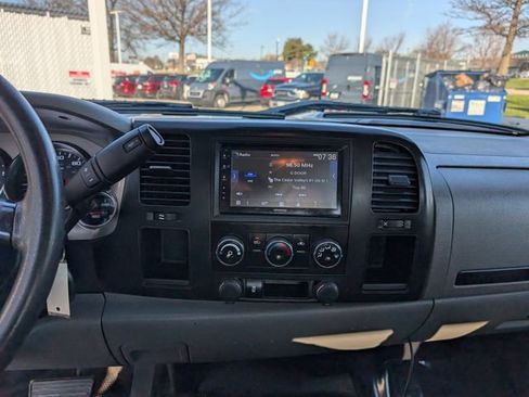 Used 2014 Chevrolet Silverado 2500 W/T AWD/4WD image 6