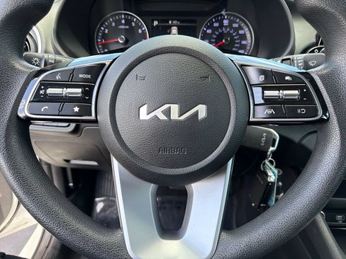 Used 2023 Kia Forte LXS FWD image 12