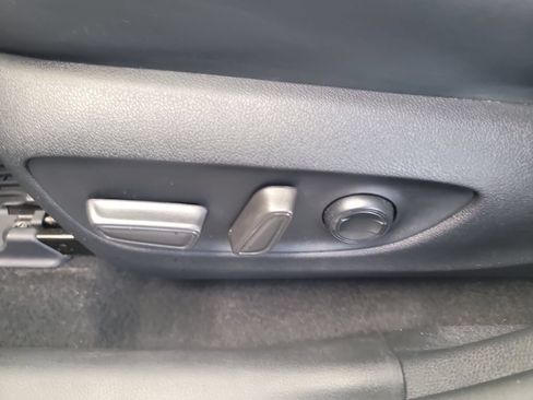 Used 2021 Toyota RAV4 XLE Premium FWD image 19