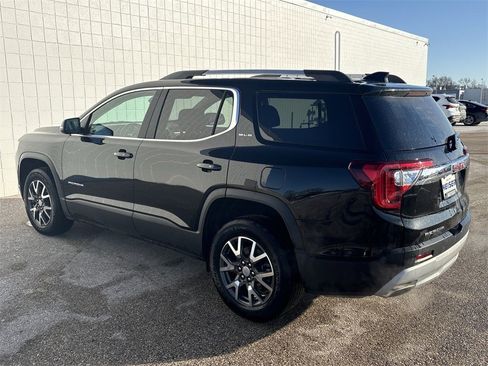 Used 2023 GMC Acadia SLE w/ Driver Convenience Package image 11