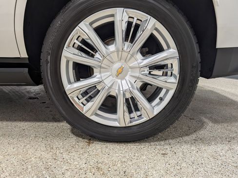 Used 2021 Chevrolet Tahoe High Country AWD/4WD image 12
