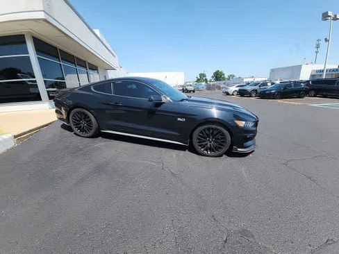 Used 2017 Ford Mustang GT Premium w/ GT Performance Package RWD image 10