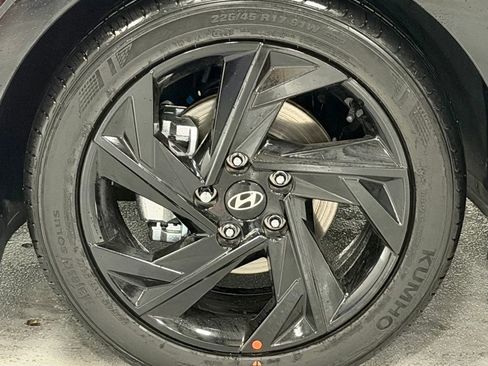 Certified 2026 Hyundai Elantra Sport image 9