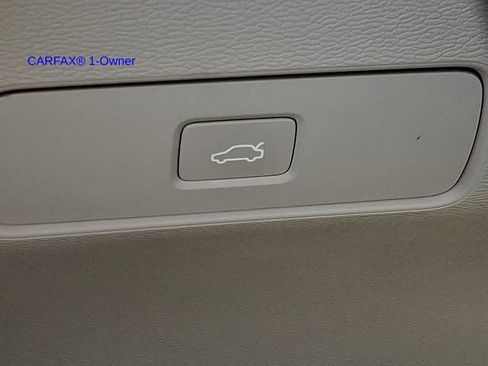 Certified 2023 Volvo XC40 B5 Plus w/ Driver Assist Package image 27