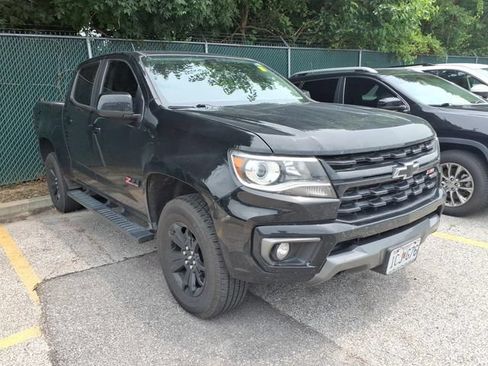 Used 2022 Chevrolet Colorado Z71 w/ Z71 Midnight Edition AWD/4WD image 5