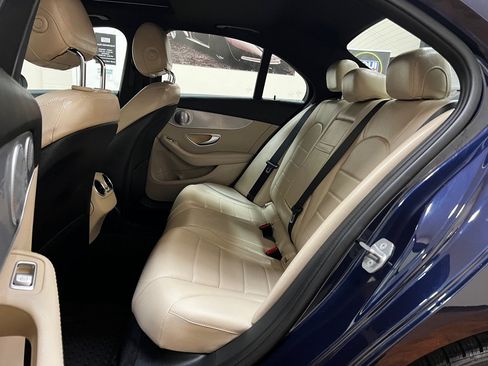 Used 2018 Mercedes-Benz C 300 4MATIC Sedan image 18