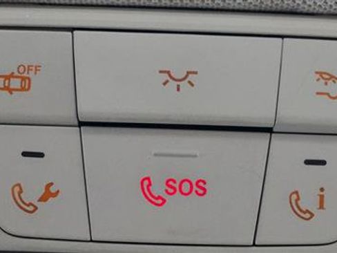 Used 2016 Mercedes-Benz C 300 4MATIC Sedan image 29