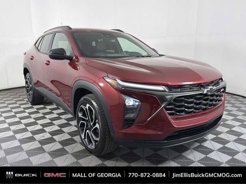 Certified 2024 Chevrolet Trax RS FWD image 1