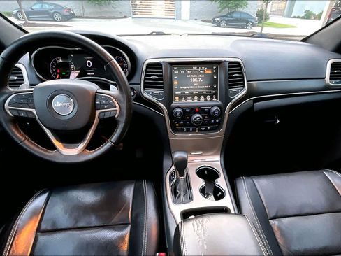 Used 2017 Jeep Grand Cherokee Limited w/ Luxury Group II RWD image 16