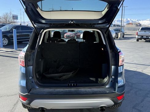 Used 2018 Ford Escape SE image 11