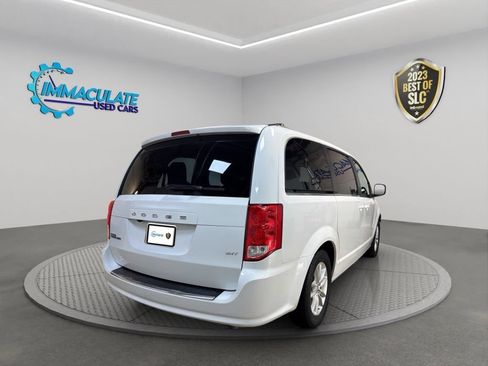 Used 2020 Dodge Grand Caravan SXT FWD image 5