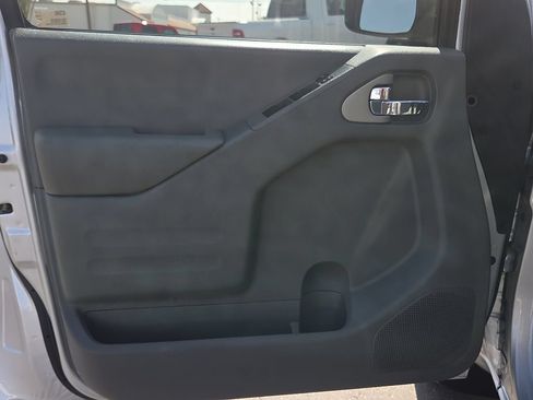 Used 2019 Nissan Frontier SV w/ Value Truck Package RWD image 13