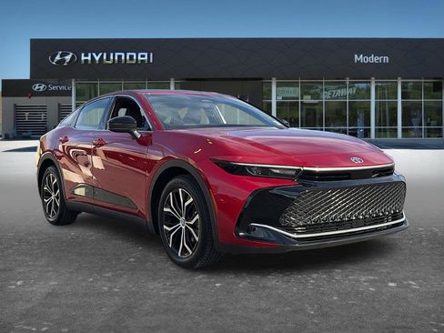 Used 2026 Toyota Crown XLE image 3