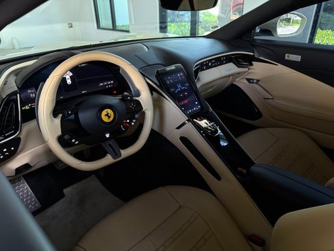 Used 2022 Ferrari Roma RWD image 42