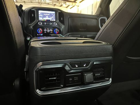 Used 2023 GMC Sierra 3500 Denali w/ Denali Ultimate Package AWD/4WD image 18