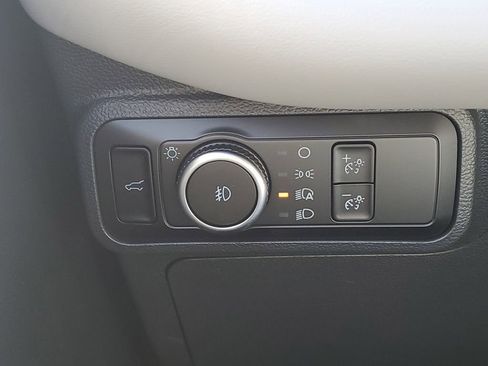 New 2026 Ford Explorer Active w/ Active Comfort Package image 12