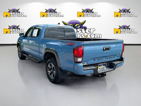 Used 2019 Toyota Tacoma SR5 AWD/4WD image 7