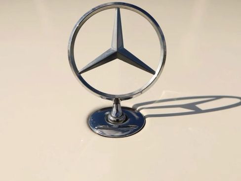 Used 2015 Mercedes-Benz S 63 AMG 4MATIC Sedan w/ Driver Assistance Package image 60