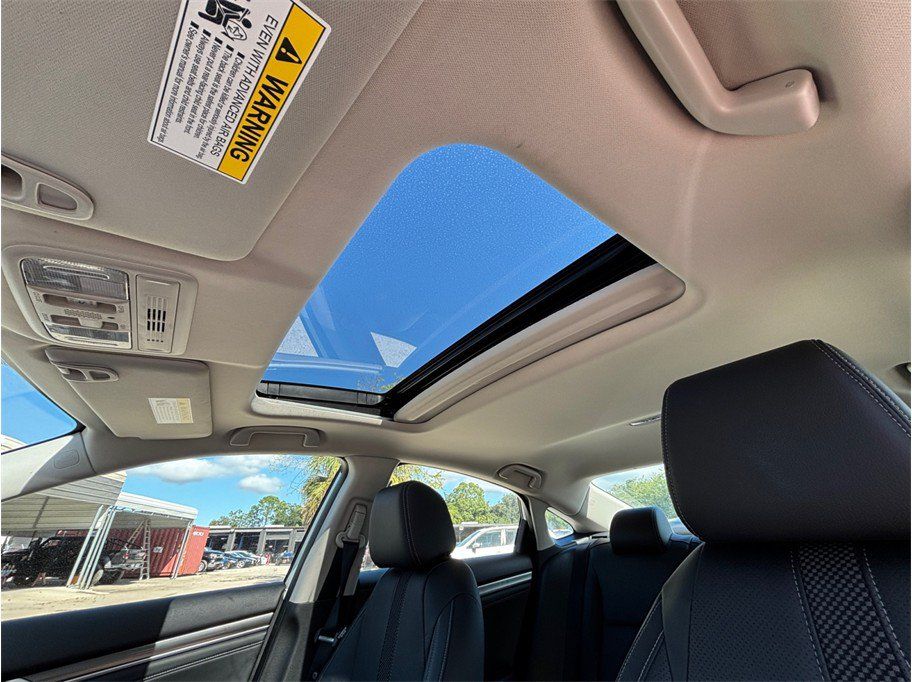 Used 2019 Honda Civic EX-L image 31