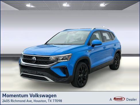 Used 2023 Volkswagen Taos SE image 1