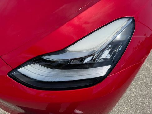 Used 2024 Tesla Model Y Long Range AWD/4WD image 30