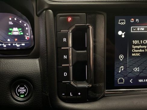 Used 2023 GMC Yukon XL Denali image 43