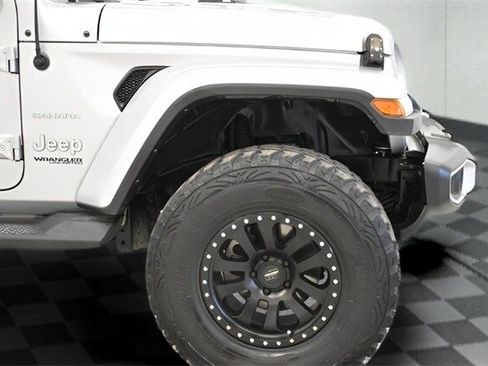 Used 2022 Jeep Wrangler Unlimited Sahara image 13