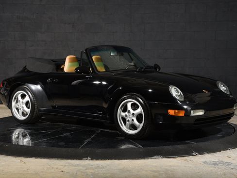 Used 1995 Porsche 911 Carrera RWD image 3