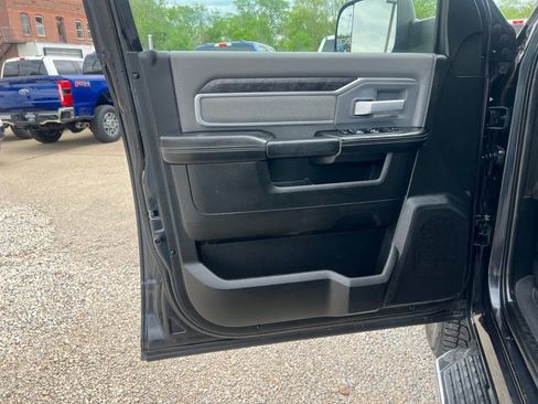 Used 2021 RAM 2500 Big Horn AWD/4WD image 11