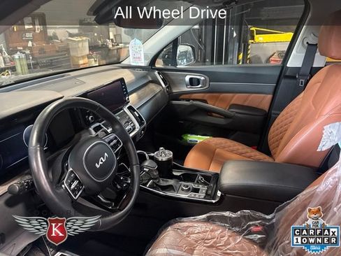 Used 2022 Kia Sorento SX Prestige w/ Rust Color Package AWD/4WD image 4