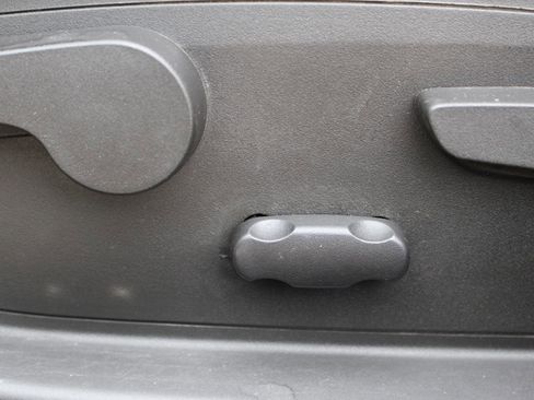 Used 2011 Chevrolet Impala LT w/ Luxury Edition Package image 15