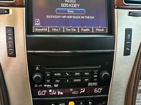 Used 2014 Cadillac Escalade ESV Platinum RWD image 14