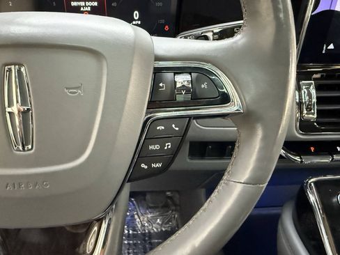 Used 2019 Lincoln Navigator Reserve AWD/4WD image 26