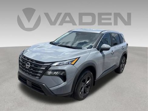 Used 2026 Nissan Rogue SV FWD image 4