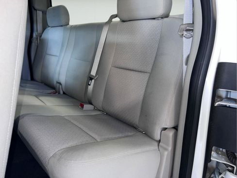 Used 2010 Chevrolet Silverado 2500 LT w/ Interior Plus Package RWD image 41
