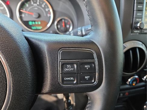 Used 2015 Jeep Wrangler Unlimited Sport w/ Quick Order Package 24S AWD/4WD image 24