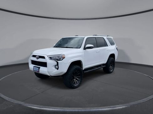 Used 2019 Toyota 4Runner SR5 Premium AWD/4WD image 5