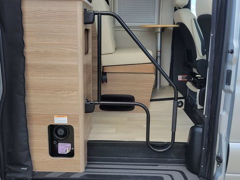 Used 2019 Mercedes-Benz Sprinter 170 image 63