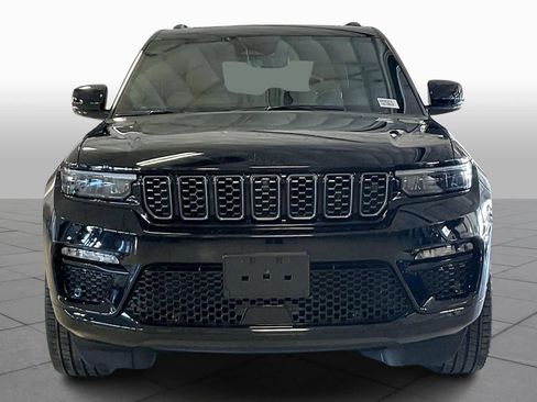 Used 2025 Jeep Grand Cherokee Summit image 3