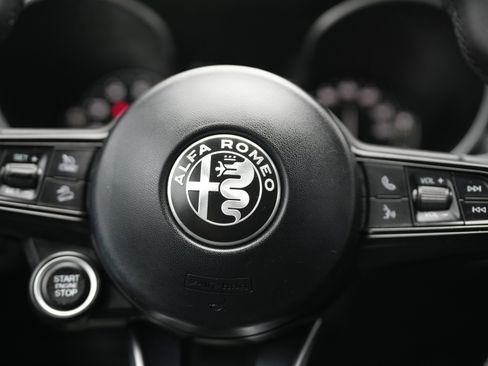 Used 2020 Alfa Romeo Stelvio Sport w/ Cold Weather Package image 22