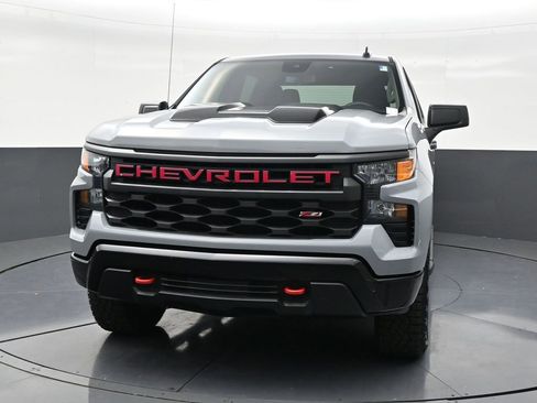 Used 2025 Chevrolet Silverado 1500 Custom Trail Boss AWD/4WD image 8