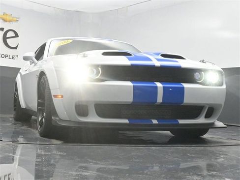 Used 2022 Dodge Challenger SRT Hellcat image 3