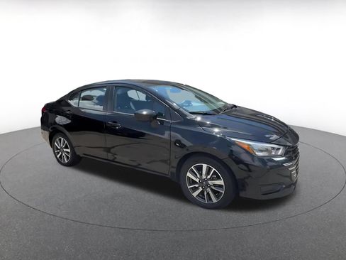 Used 2025 Nissan Versa SV FWD image 2