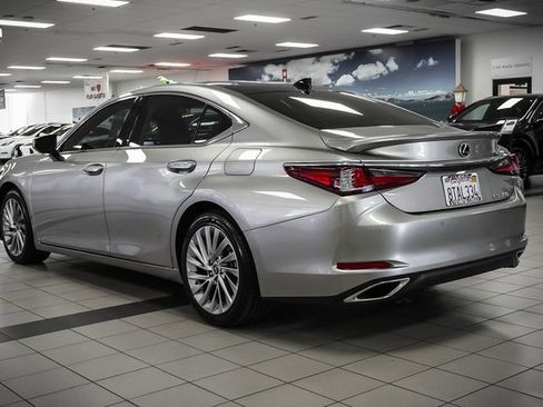 Used 2021 Lexus ES 350 Luxury image 8