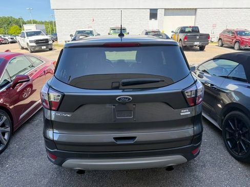 Used 2018 Ford Escape SEL FWD image 5