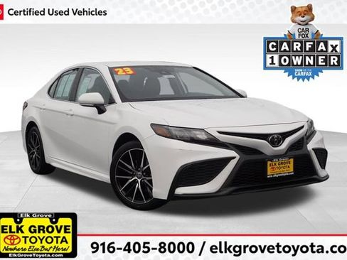 Certified 2023 Toyota Camry SE FWD image 1